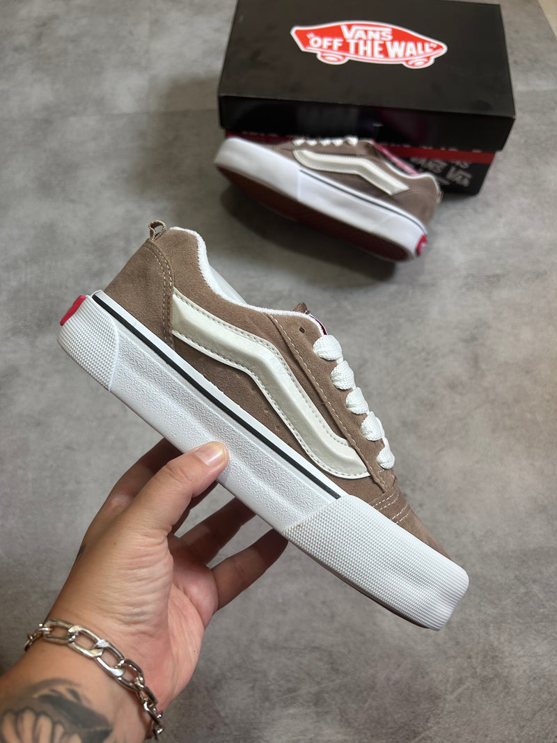 Vans Knu Skool