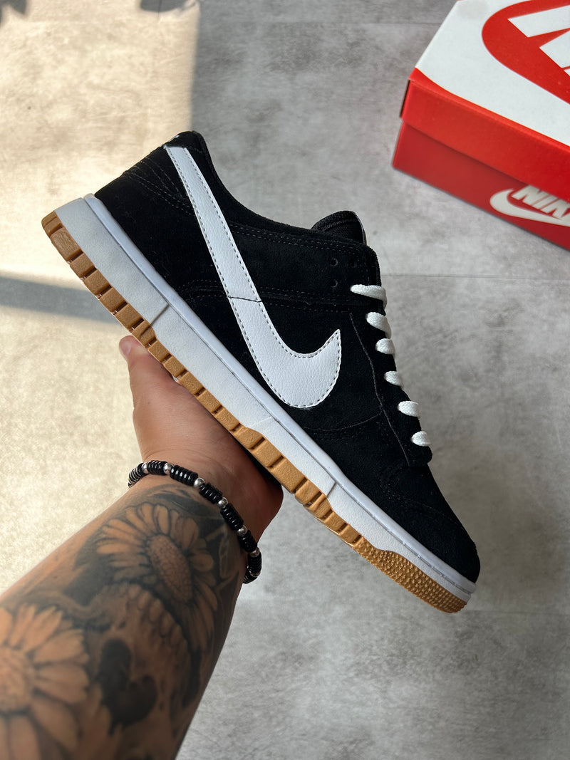 Dunk Low 'Black White Carmuça