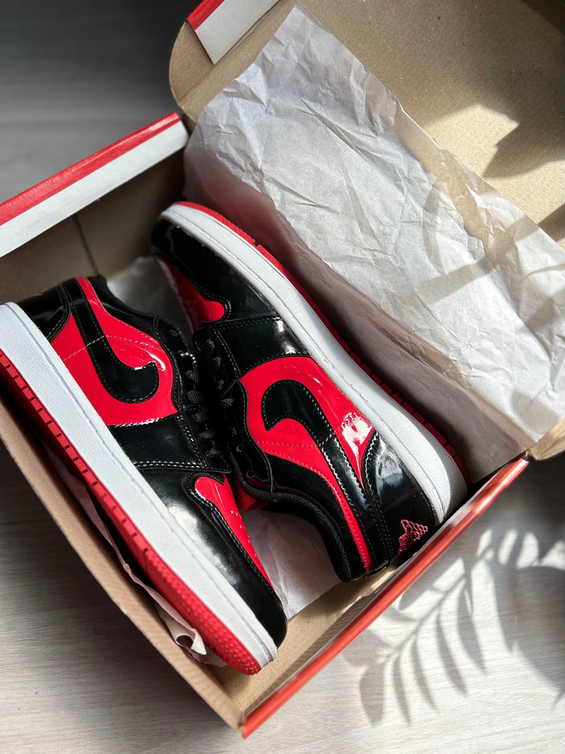 Air Jordan 1 Low 'Black Red Vn