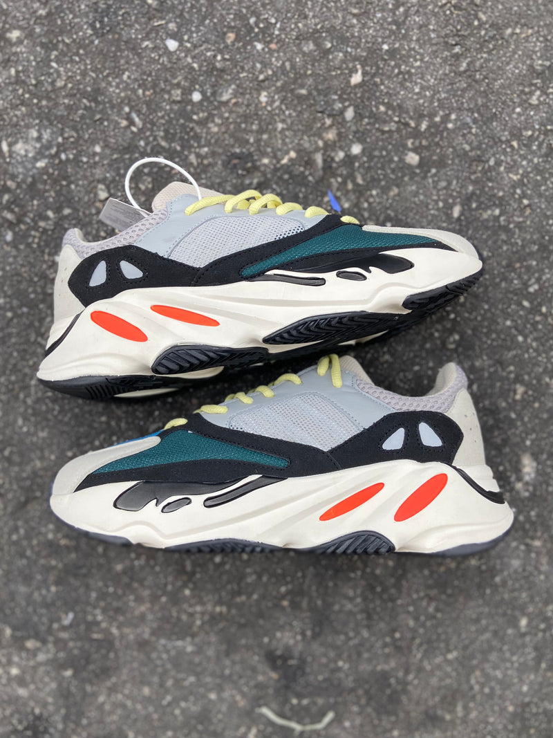 Yeezy 700