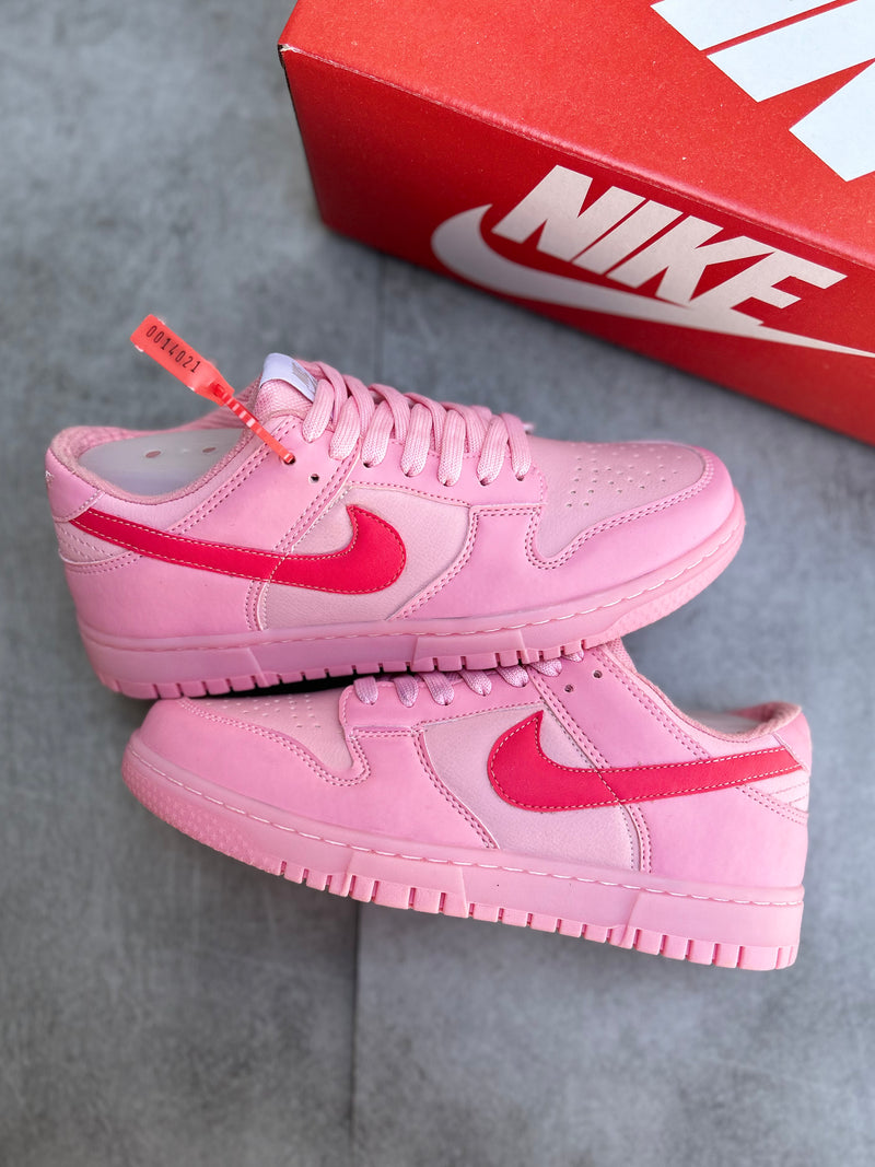 Dunk Low' Total Pink