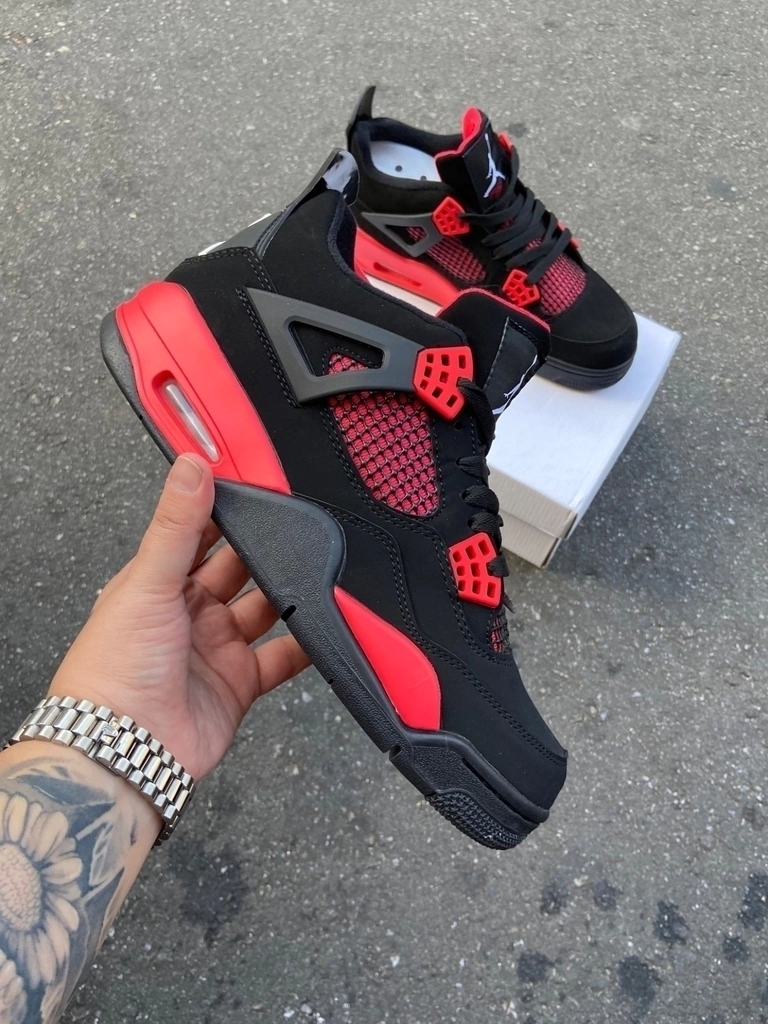 Air Jordan 4 'Red Thunder