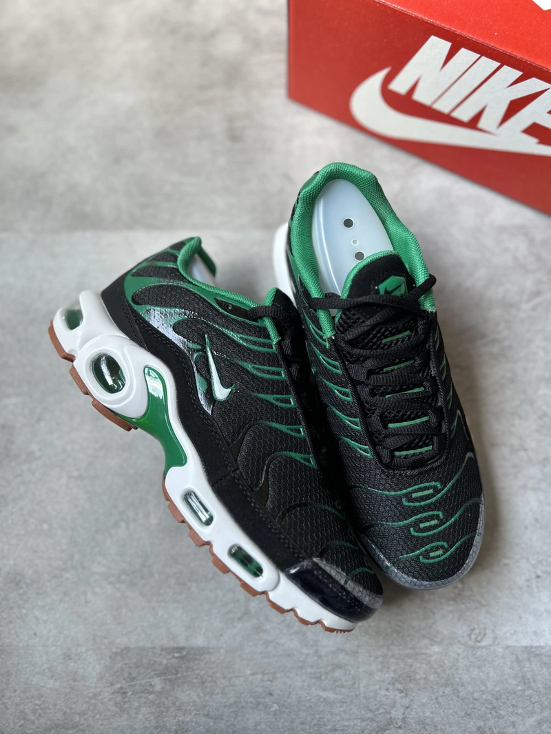 Air Max Tn Plus 'Preto e verde