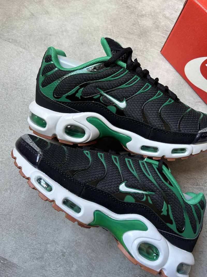 Air Max Tn Plus 'Preto e verde