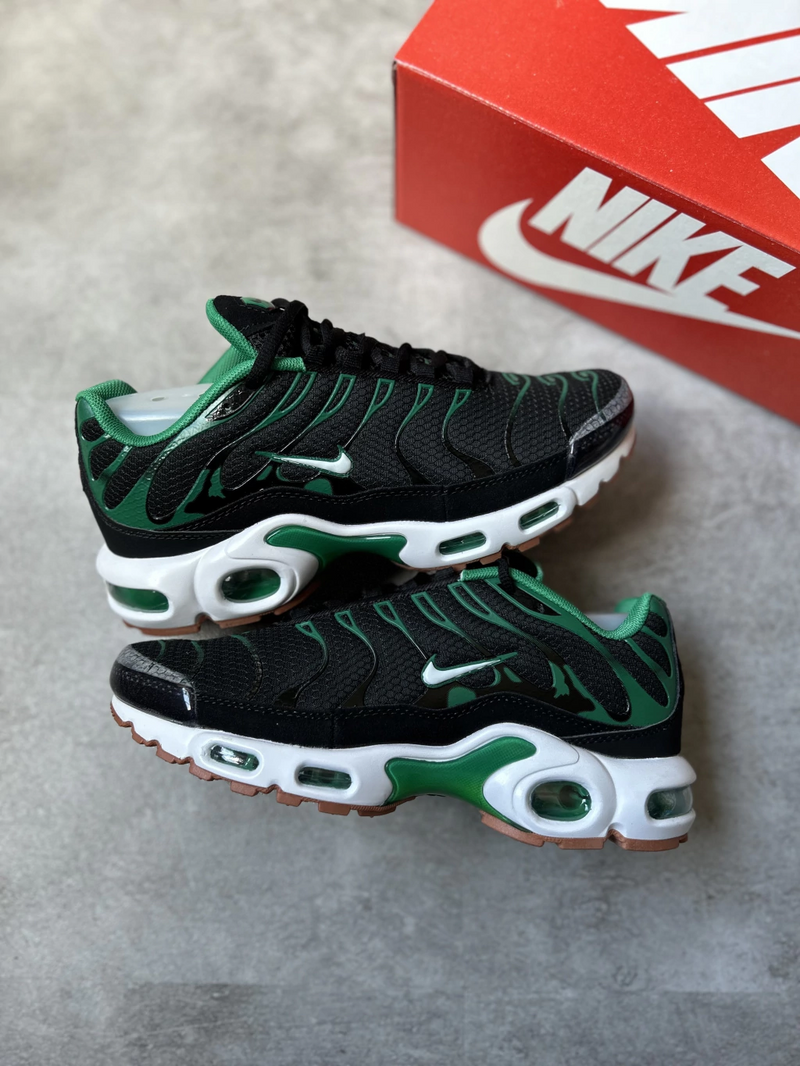 Air Max Tn Plus 'Preto e verde