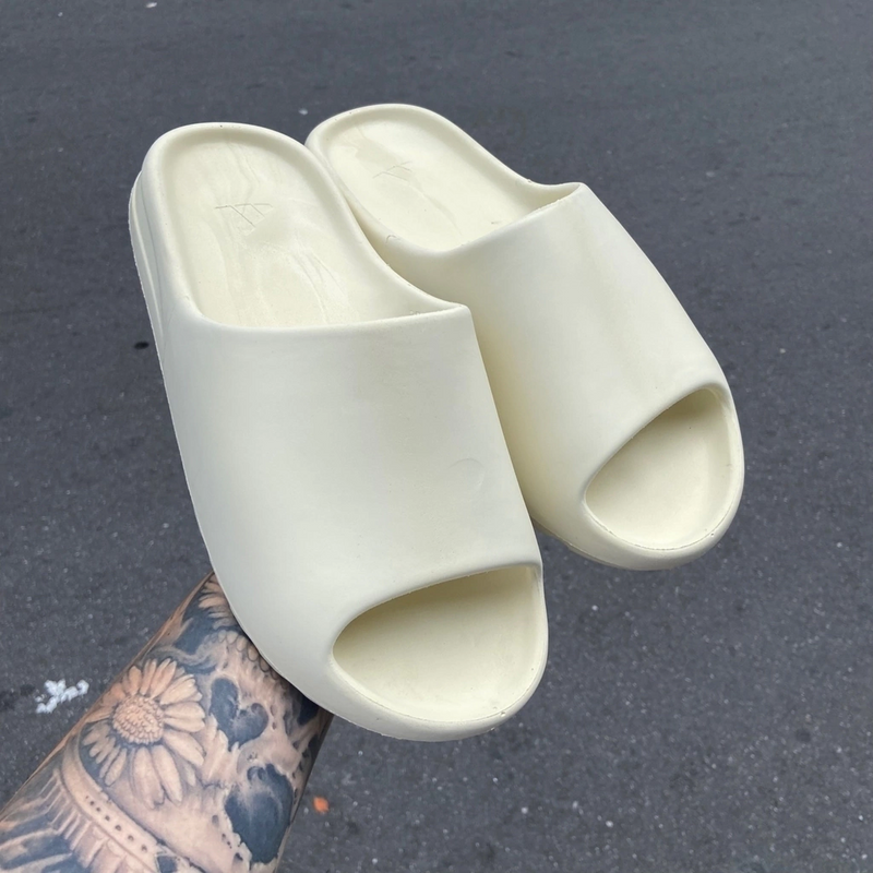 Yeezy Slide