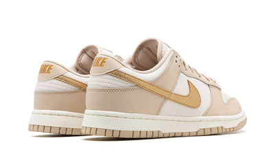 SB Dunk Low Dourado