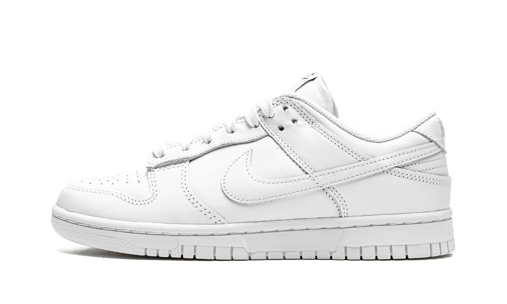 SB Dunk Low Pro "Triple White"