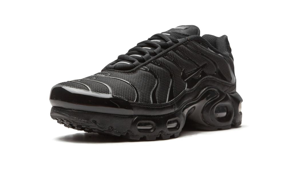 Air Max Plus "Triple Black"