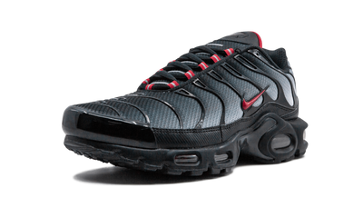 Nike Air Max Plus Black Gradient Red